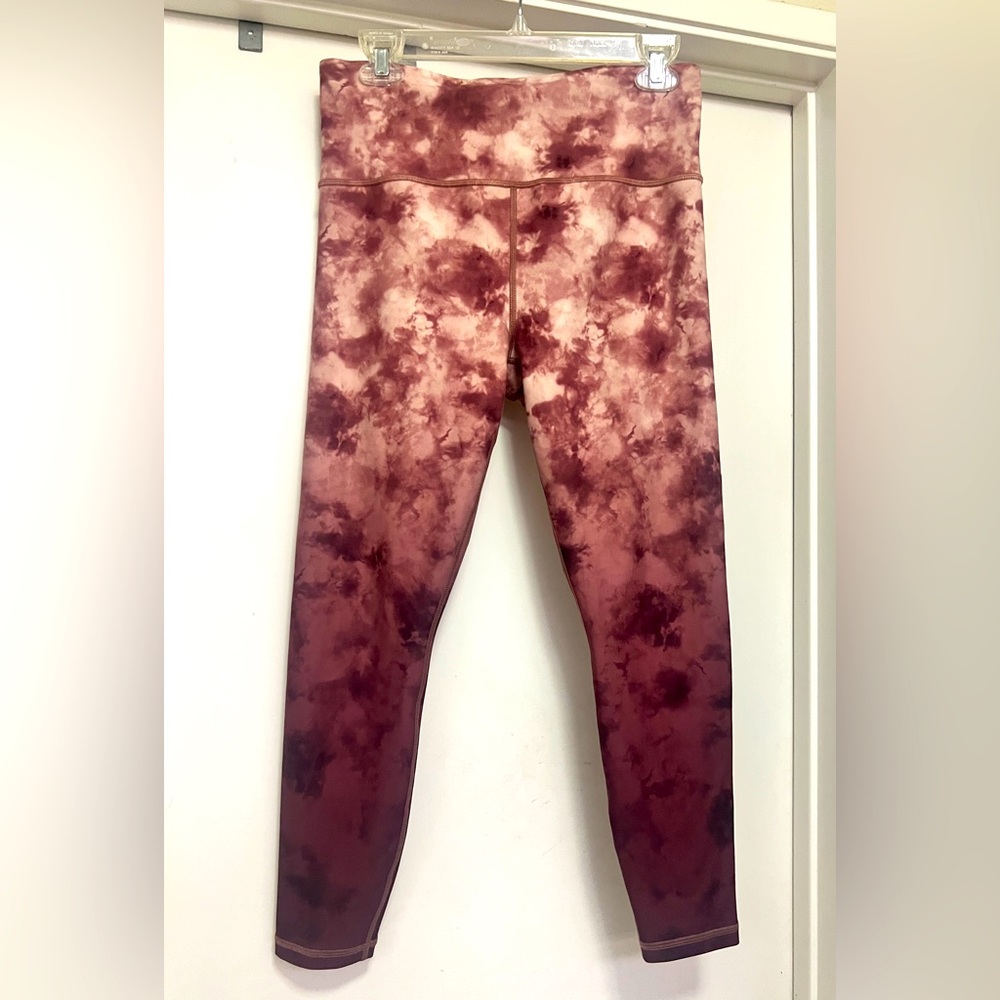 Athleta Women 25" Elation Printed 7/8 Tight Pink Maroon Tie Dye - size M - Picture 2 of 9
